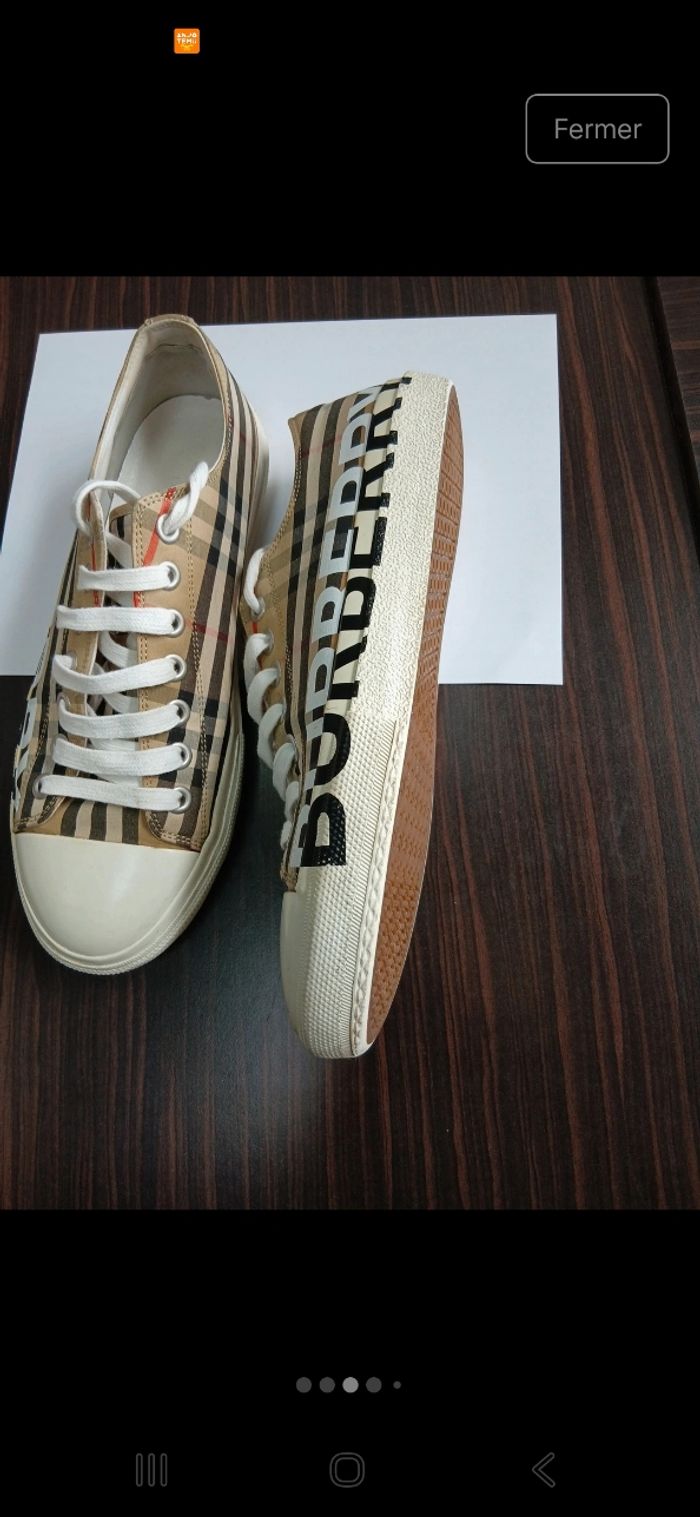 Baskets burberry, habillé en très bon état - photo numéro 3