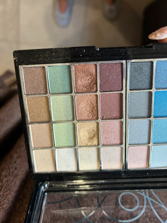 Palette maquillage - photo numéro 4