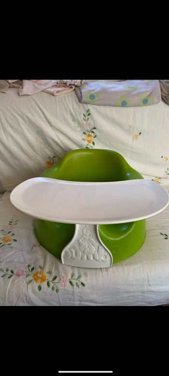 Siège bumbo avec tablette