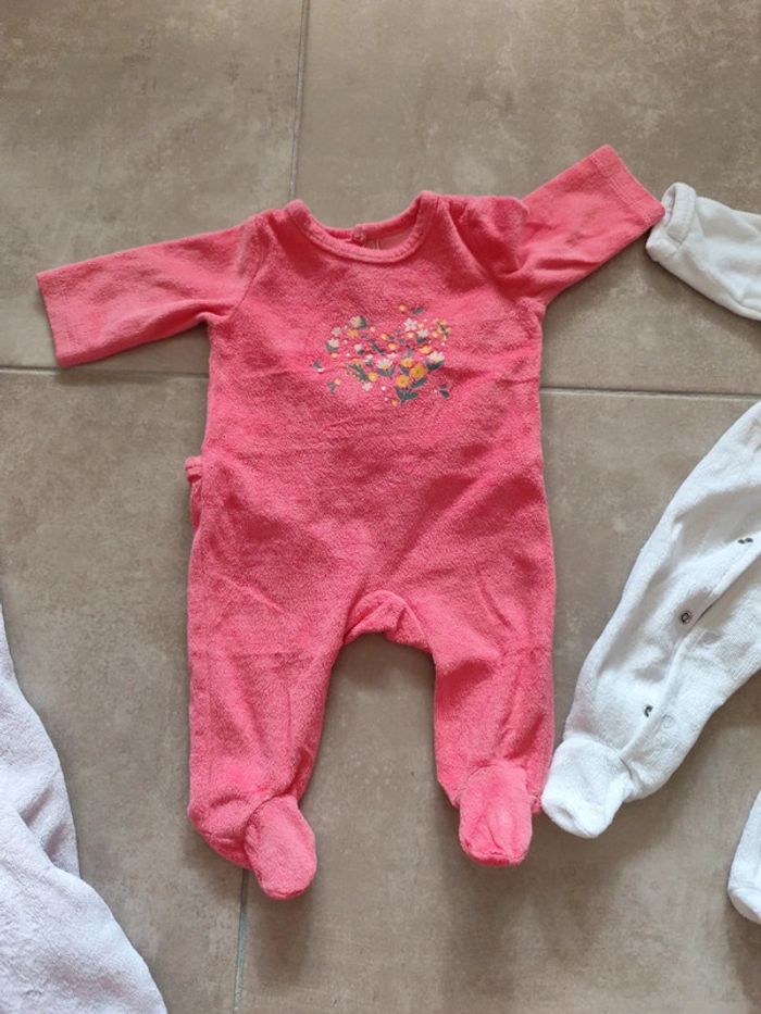 Lot 3 pijamas 1 mois - photo numéro 6