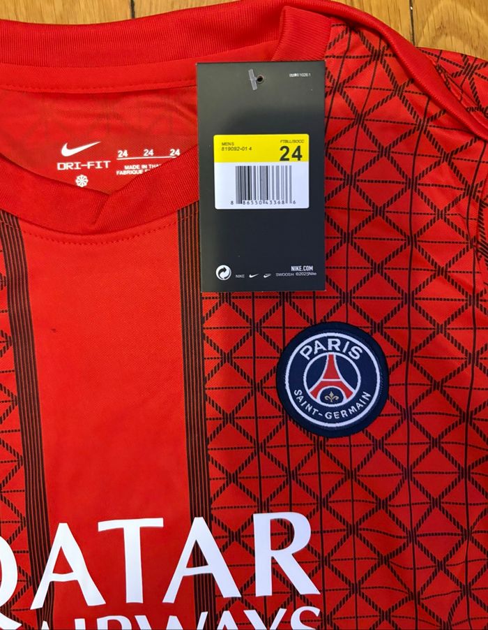 Ensemble PSG enfant 8/9ans - photo numéro 4