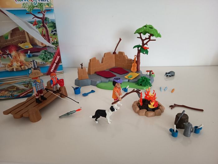 Playmobil Camping en famille - photo numéro 3