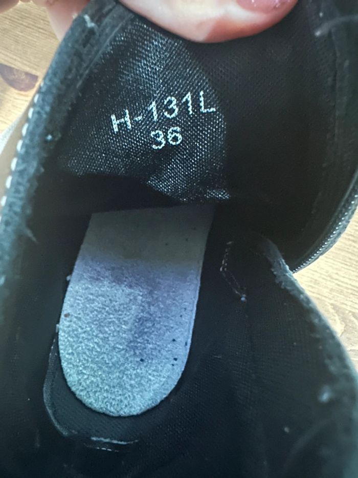 Baskets noires - photo numéro 3