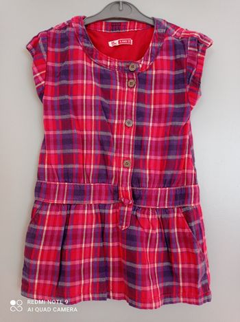 Robe rouge à carreaux 5ans