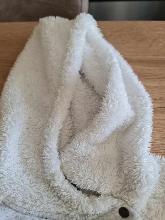 Pull à capuche - photo numéro 5