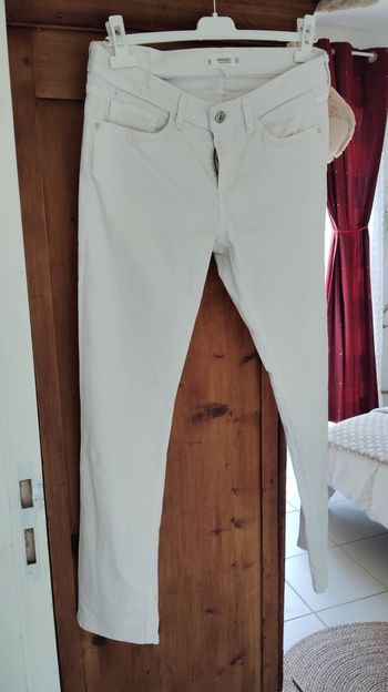 Pantalon blanc Mango taille 40