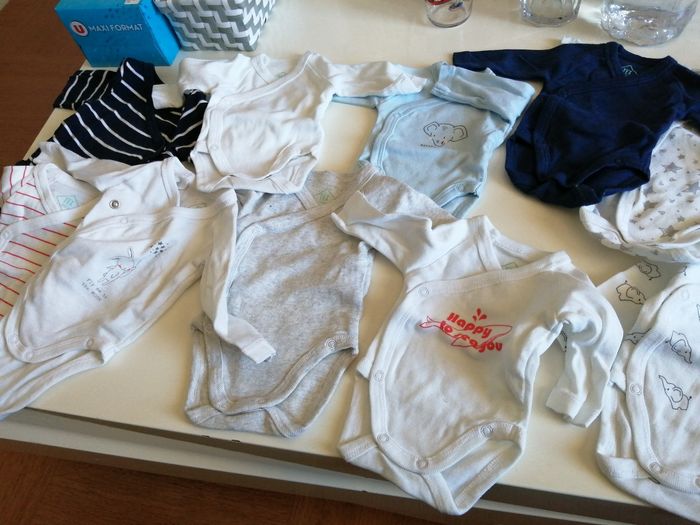 10 Bodies bébé 0 mois - photo numéro 4
