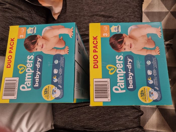 Lot de 2 cartons de couches jetables taille 3 - photo numéro 3