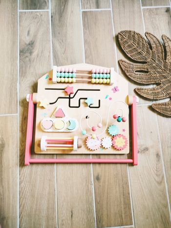 🌞Planche-panneau multi activités busy board en bois marque Vertbaudet