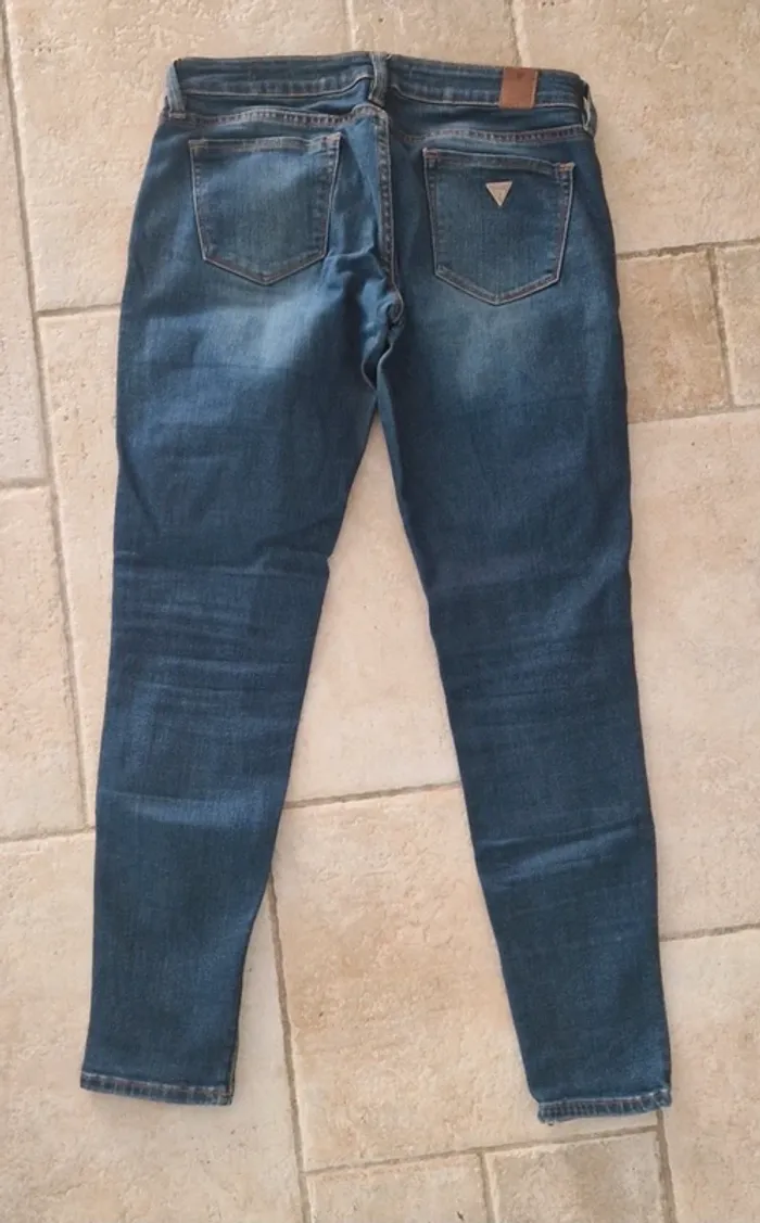 Jeans Guess Taille 28 - photo numéro 10