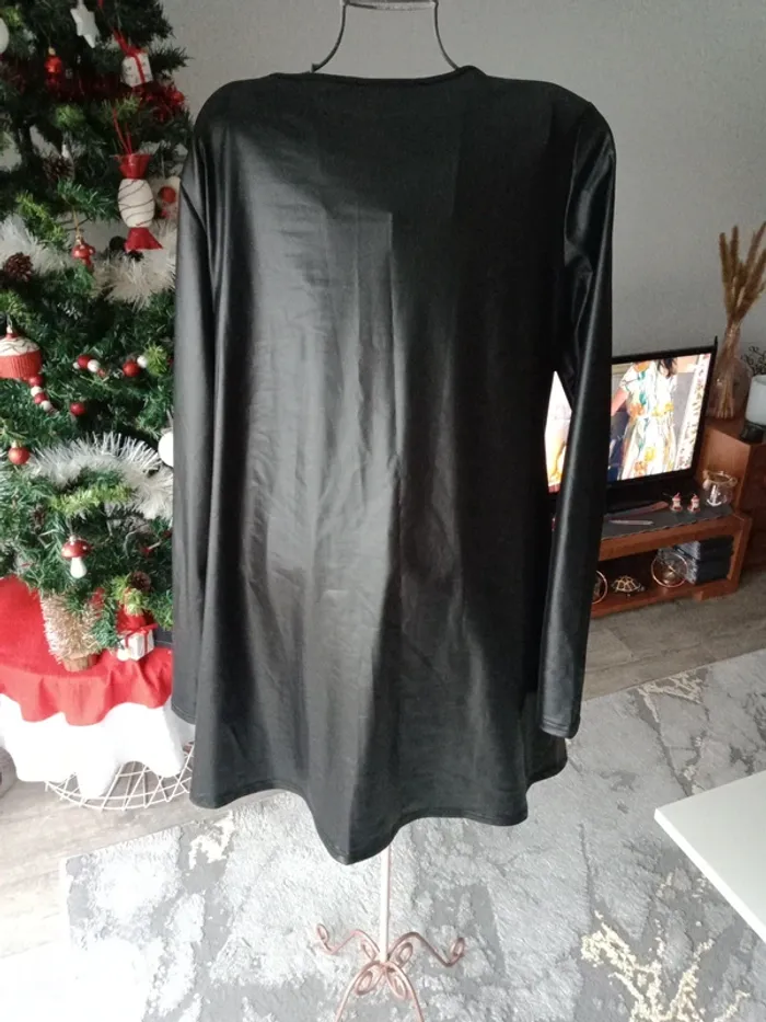 Robe noir manches longues - photo numéro 4