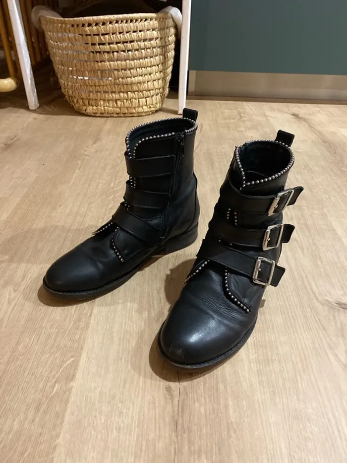 Bottines noires - photo numéro 2
