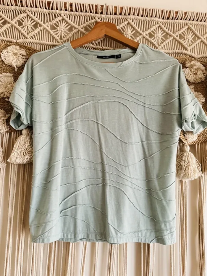 T-shirt vert d'eau taille XS