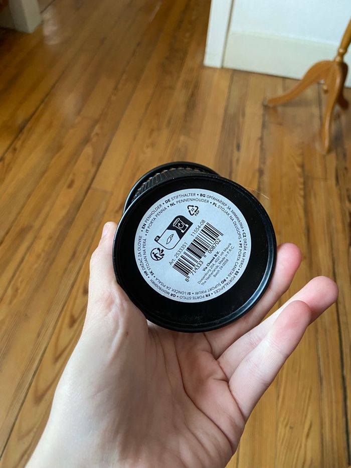 Pot à crayon noir - photo numéro 2