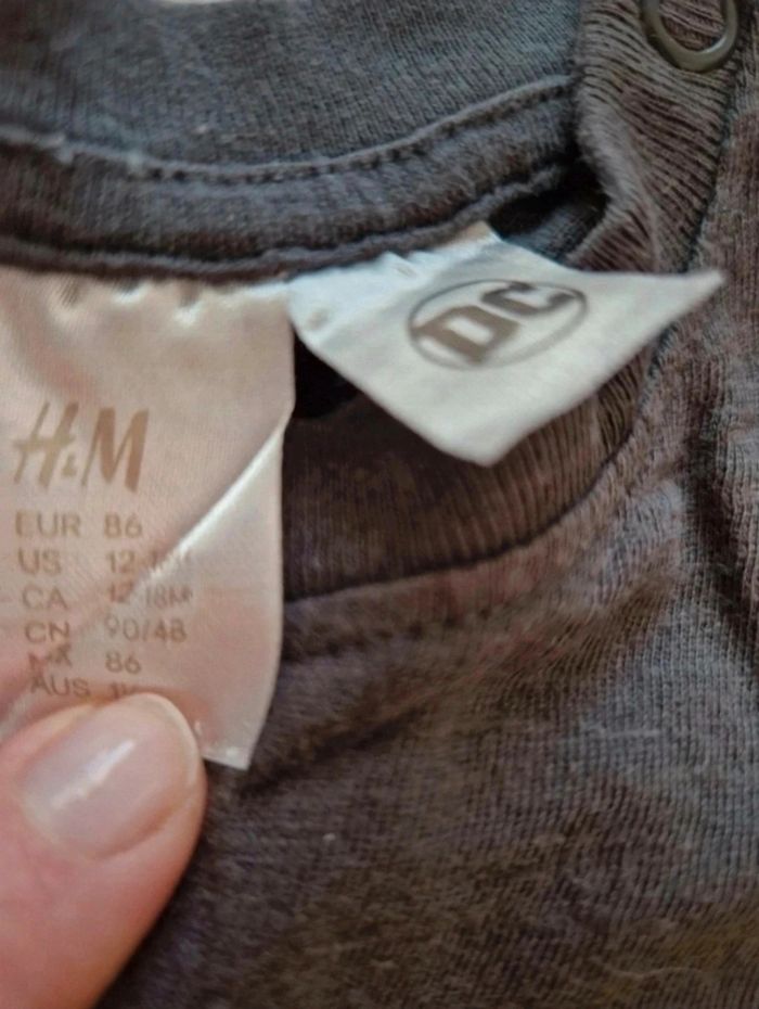 👦 T-shirt - photo numéro 2