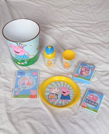 Peppa Pig ( bleu-jaune ) - Lot NEUF