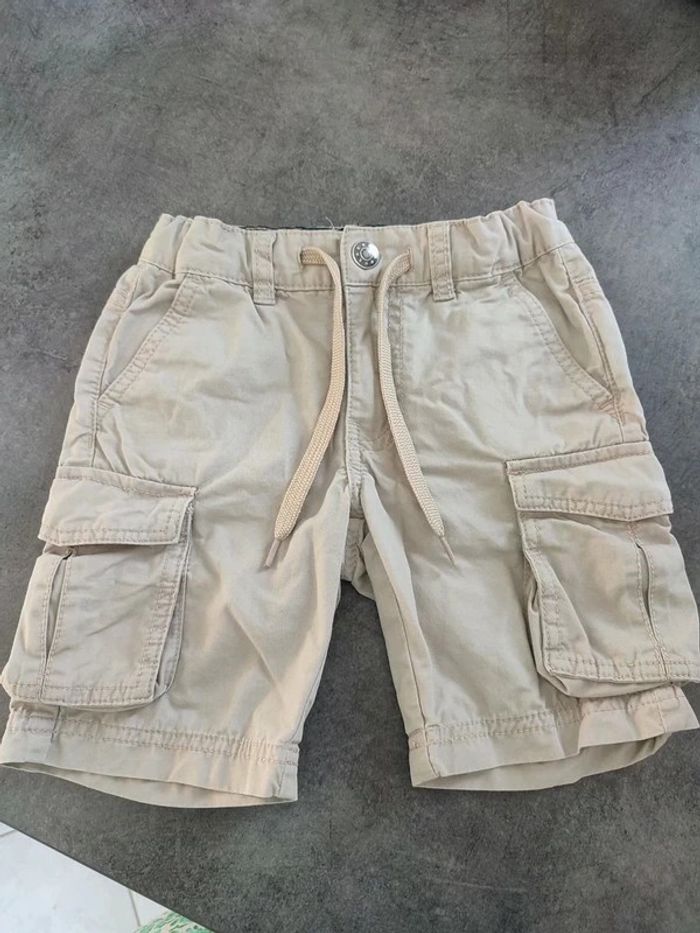 Short avec poches latérales - photo numéro 2