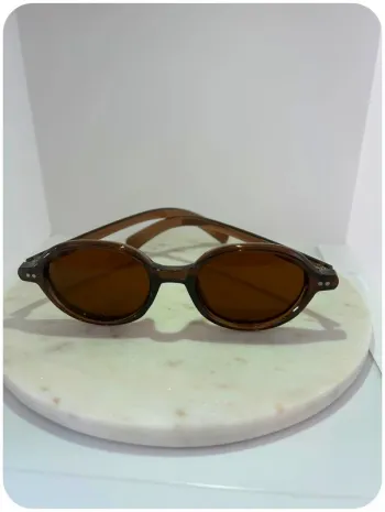 Lunettes soleil style moscot