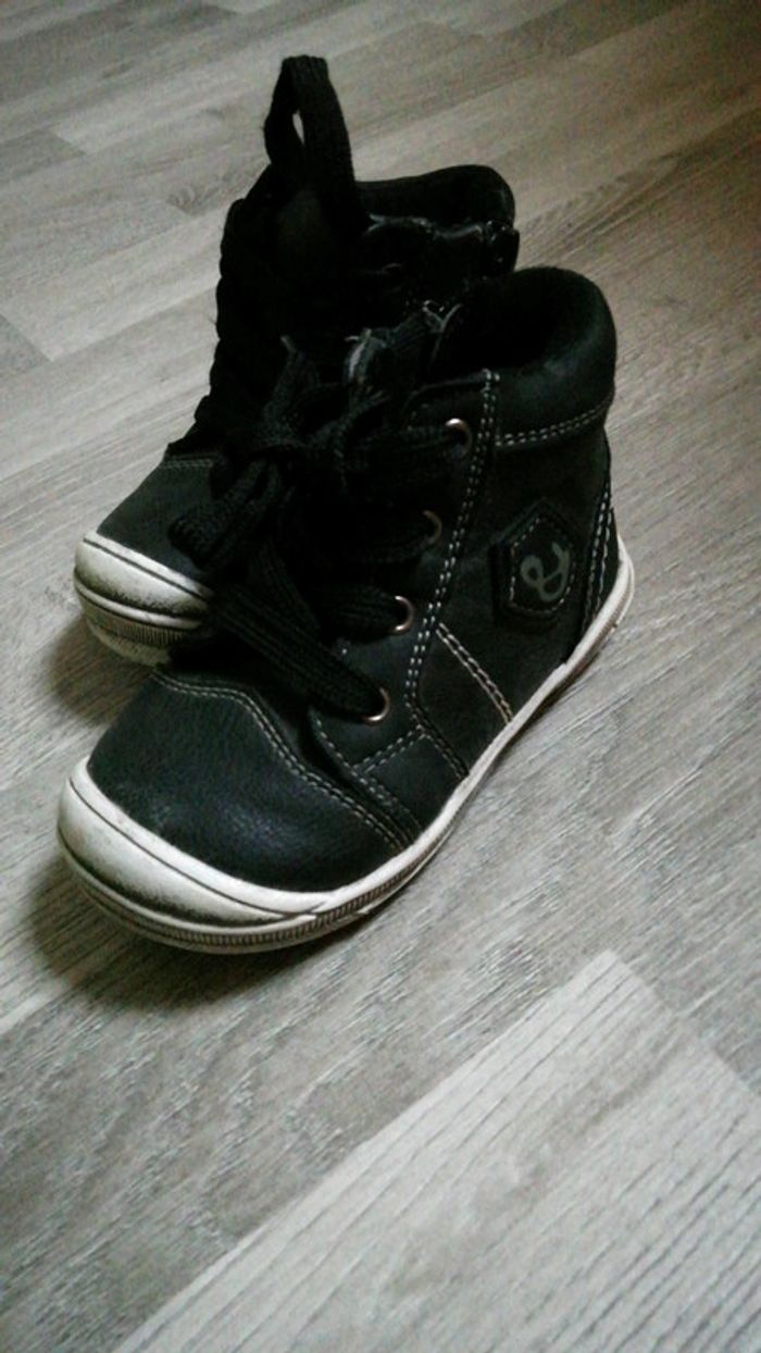 Chaussures garçon 22 - photo numéro 2