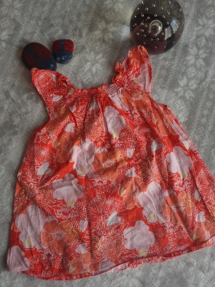 Blouse orange/rouge sans manche motif fleurs - photo numéro 2