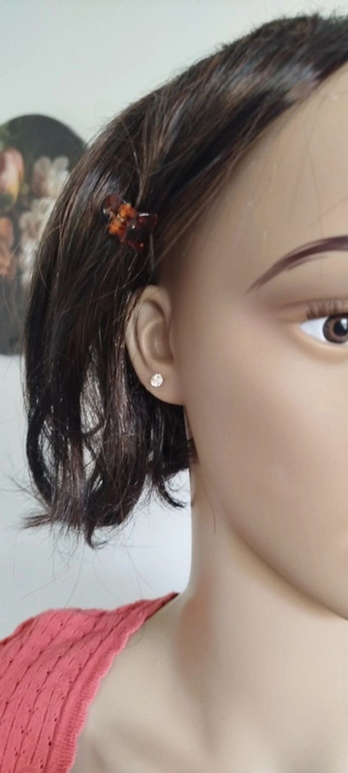 Éclatants Clous plaqué Or 24 carats et son Zircon authentique. - photo numéro 10