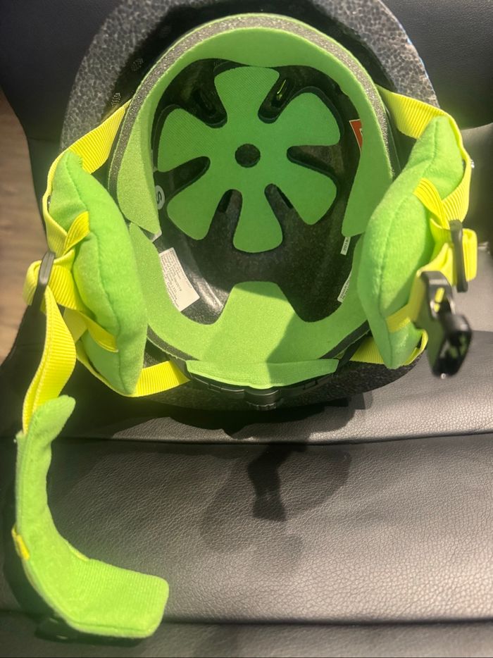 Casque de vélo pour enfant neuf - photo numéro 5