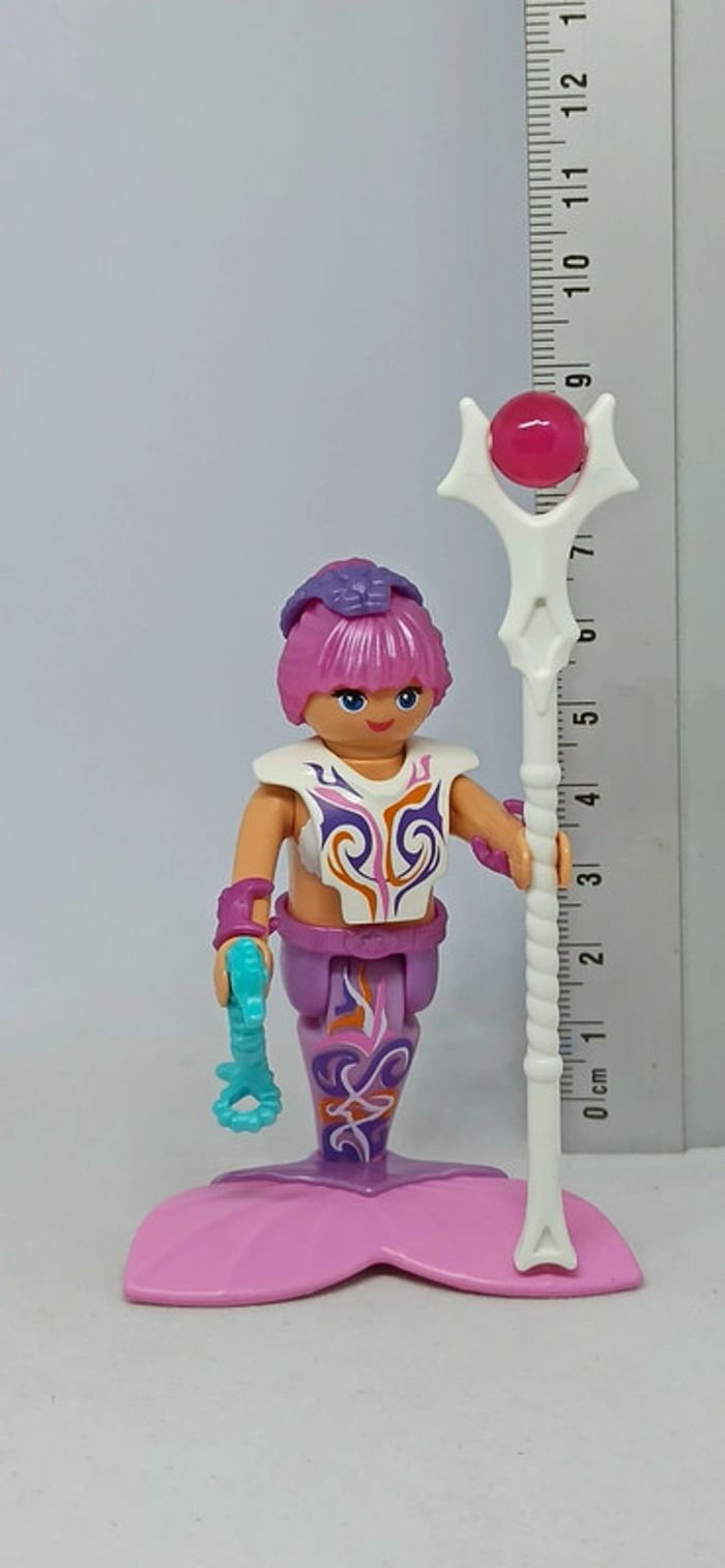 Femme sirène avec petit hippocampe bleu playmobil