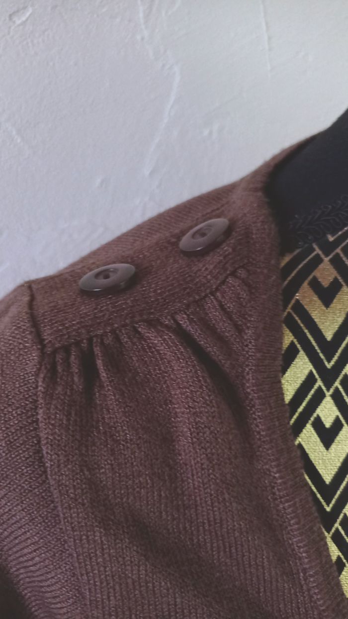 🌸Petit pull léger, taille 34/36 - photo numéro 2