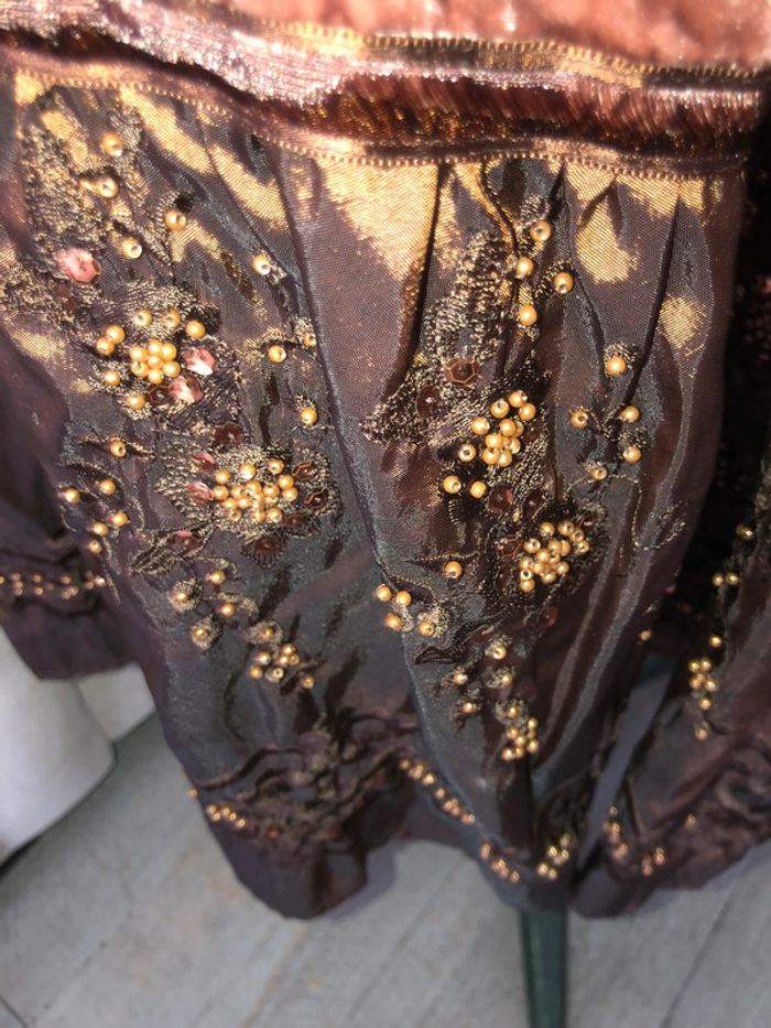 🌹Jupe brodée de perles et sequins🌹 - photo numéro 3