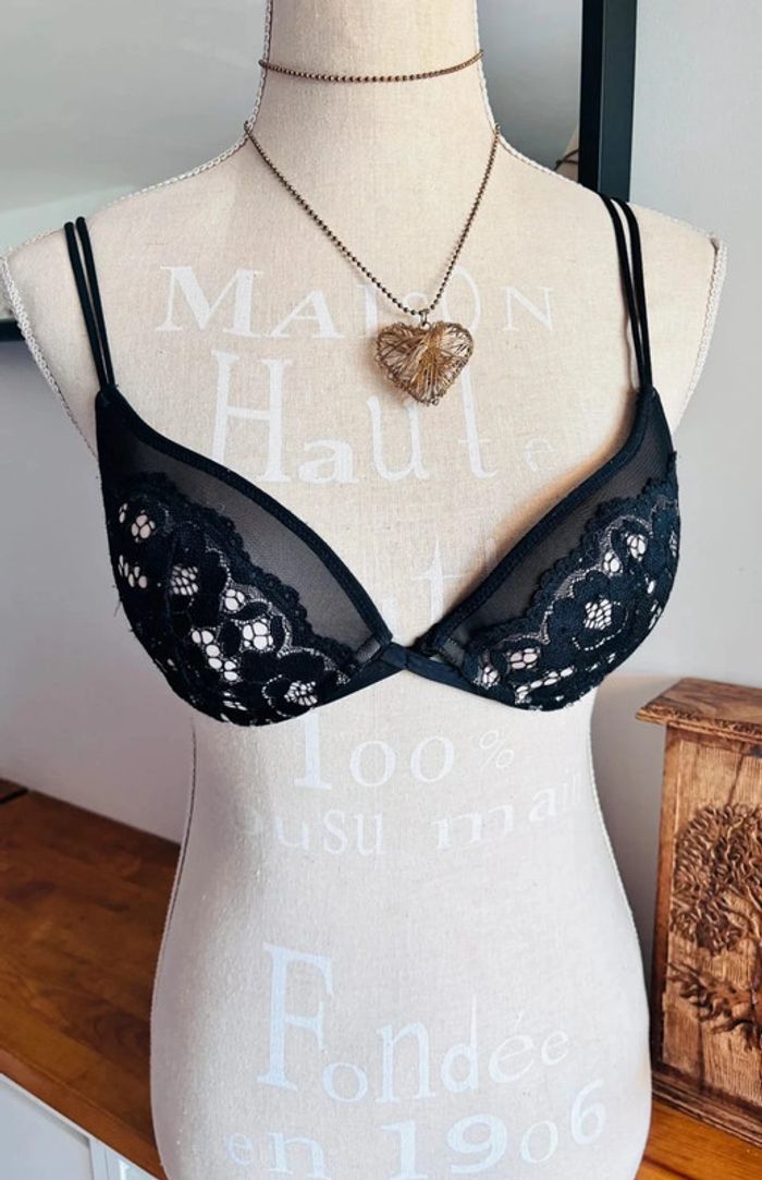 🎀 soutien gorge push up beige avec dentelle noire taille européenne 85 c