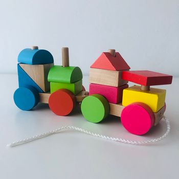 Train à tirer en bois