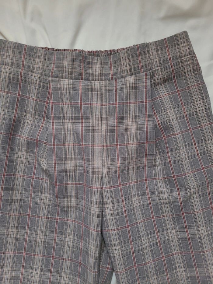 Pantalon neuf - photo numéro 2