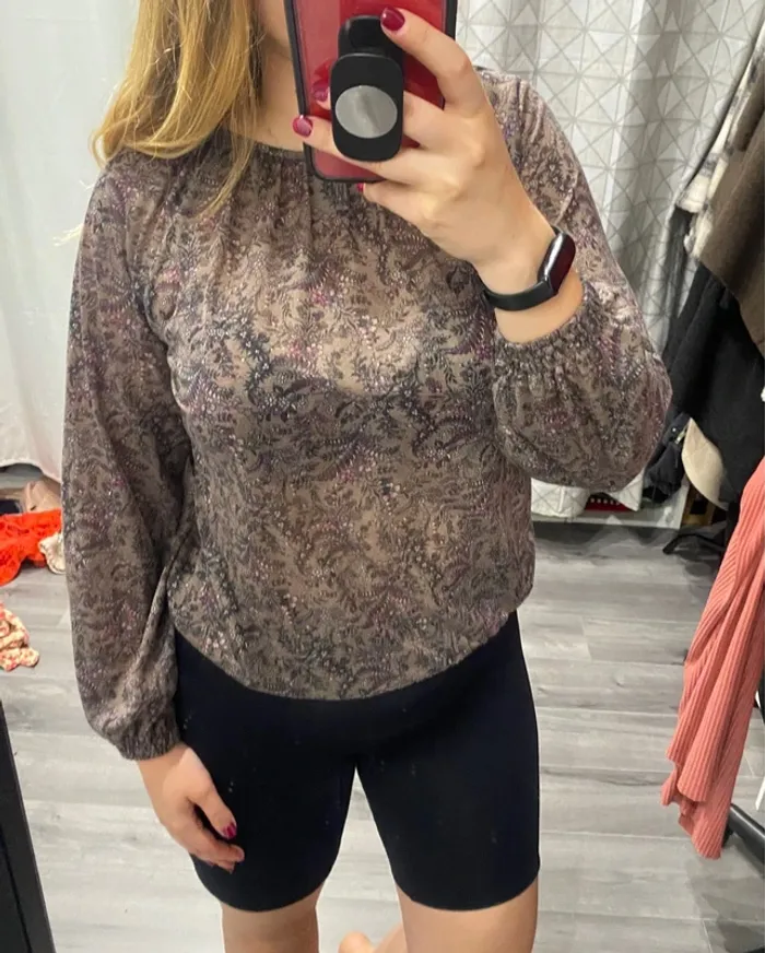 Blouse fleurie brune marron violet transparente