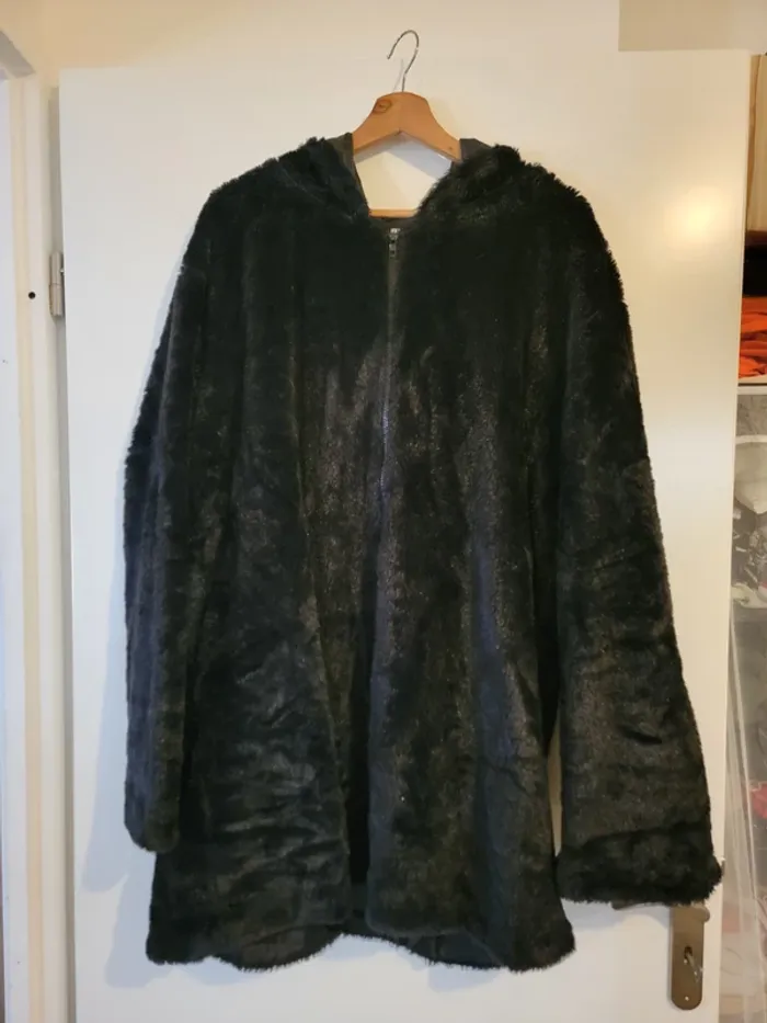 Veste mi longue en velours