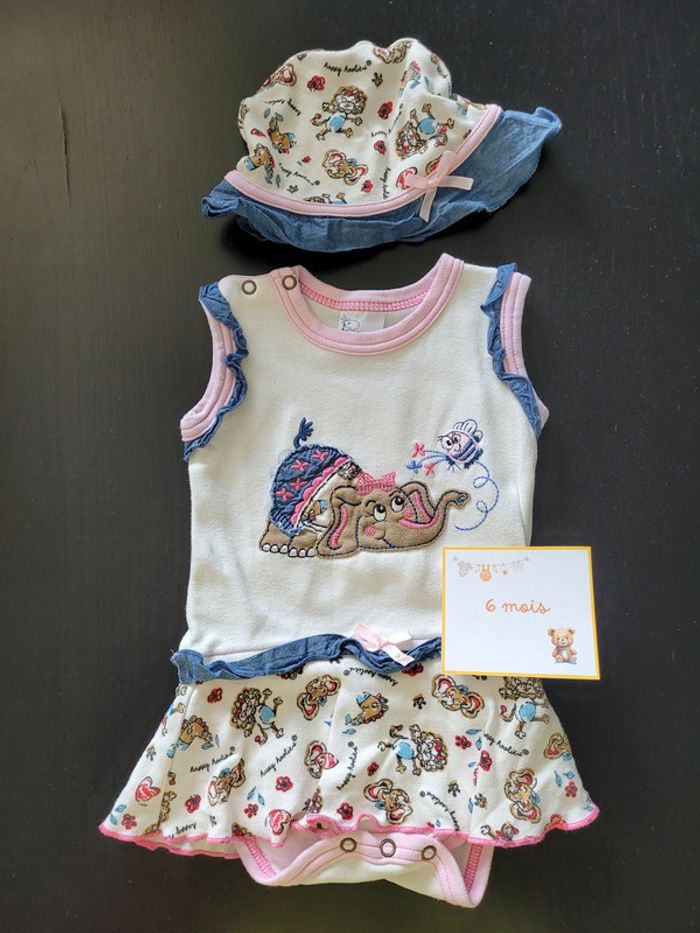 Lot robes & combishorts été fille 6 mois - photo numéro 6