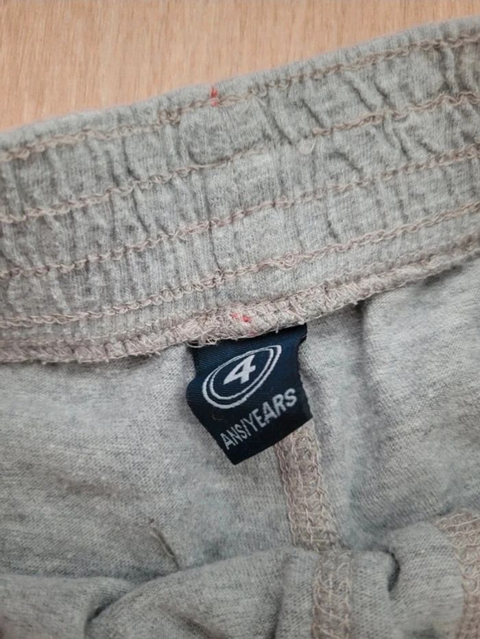 Short gris garçon 4 ans - photo numéro 2