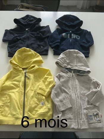 Lot de 4 vestes/gilets