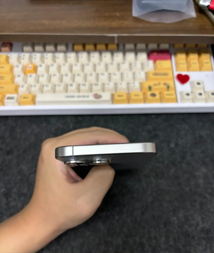 Iphone -15-pro-max - photo numéro 3