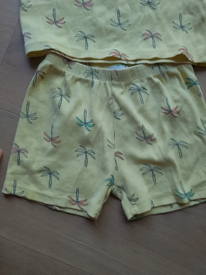 Pyjama Zara 4/5 ans - photo numéro 3