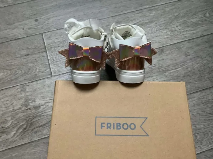Baskets Friboo 25 Neuve Noeud à l’arrière / lacets satinés / fermeture eclair sur le coté - photo numéro 5