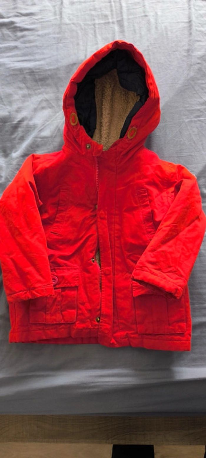 Manteau rouge - photo numéro 2