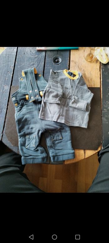 Ensemble tee shirt salopette