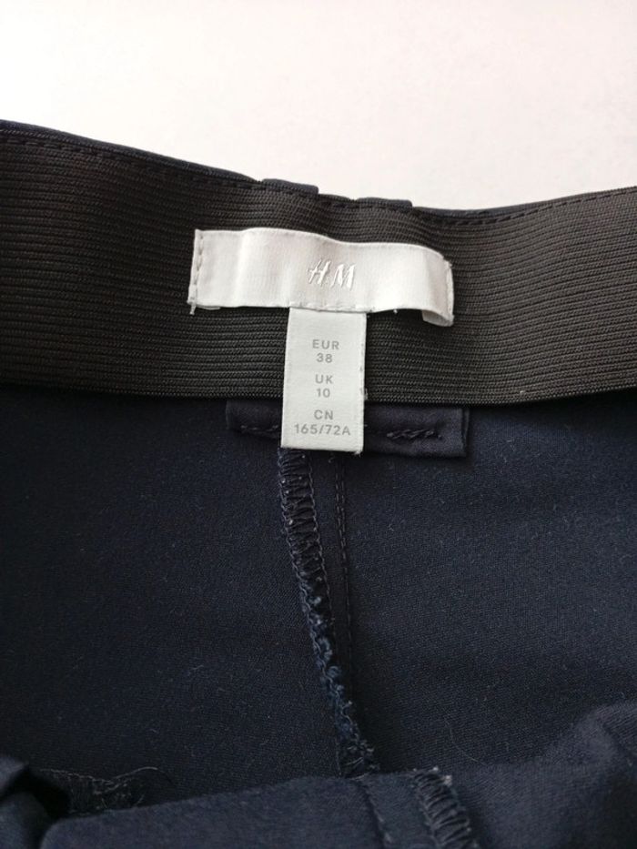 H&M - Pantalon style Chino. Bleu Marine avec poches - photo numéro 6