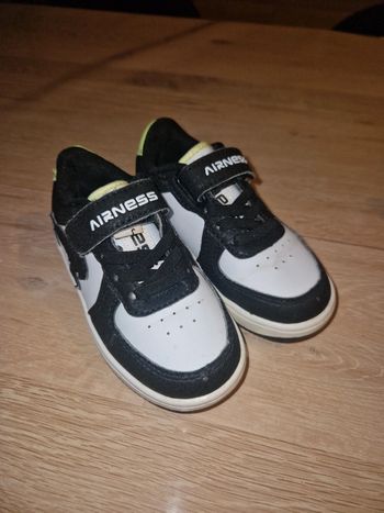 Basket garçon taille 24