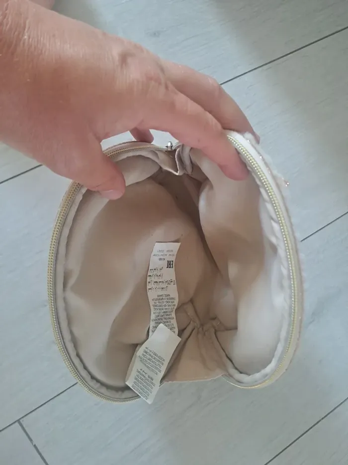 Trousse de toilette - photo numéro 3