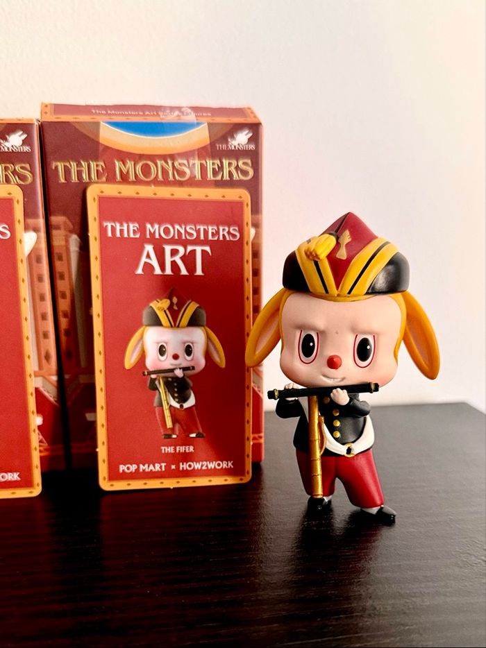 PopMart Labubu SÉRIE D’ART “THE MONSTERS” – Set de 4 figurines - photo numéro 4