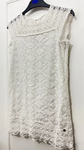 Robe fille dentelle