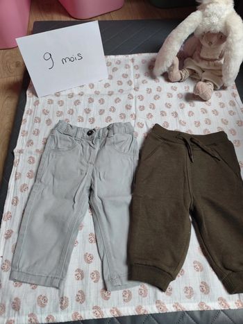 Lot de 2 pantalons 9 mois