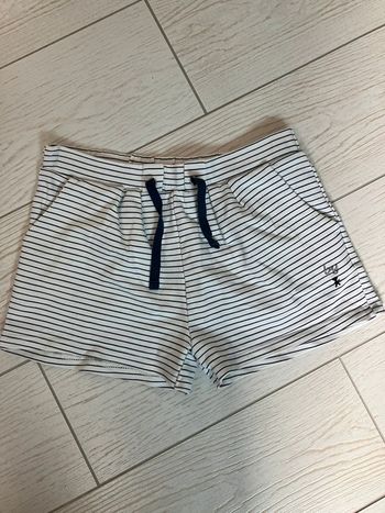 Short 7 ans