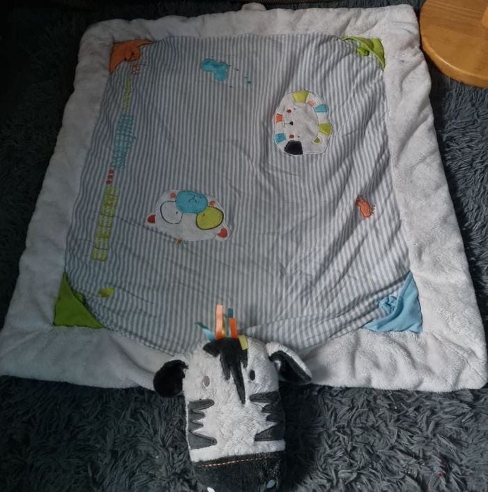 Tapis d'éveil animaux savane